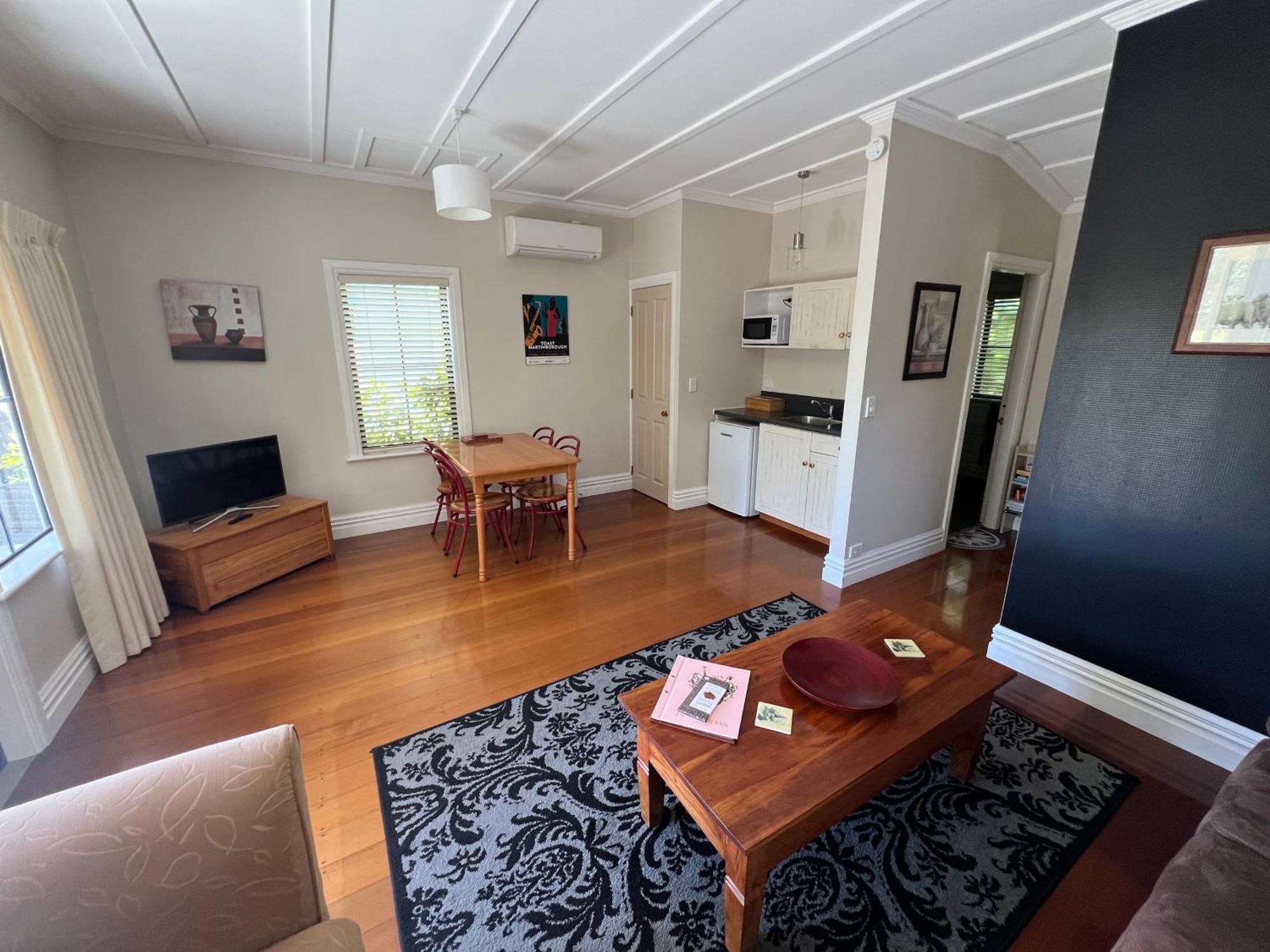 Pinot Villas Martinborough Esterno foto