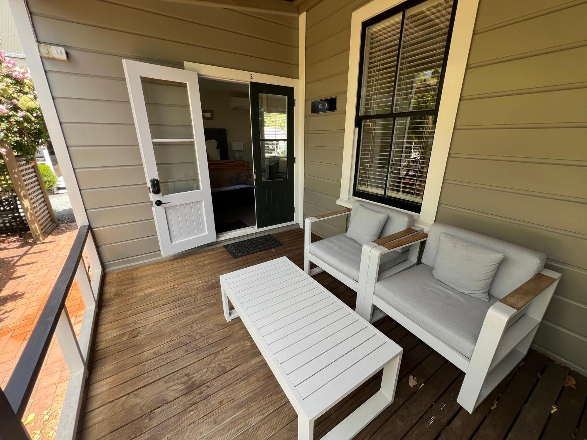 Pinot Villas Martinborough Esterno foto